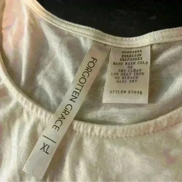 Forgotten Grace Womens Top Cream/ Off White Embroidered Plus Sz XL Soft Flowy - Picture 3 of 9